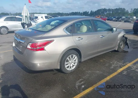 2015 Nissan Altima 2.5 S from USA, damaged, VIN 1N4AL3AP5FC222880